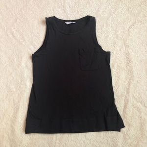 Everlane cotton chest pocket cotton side split tank